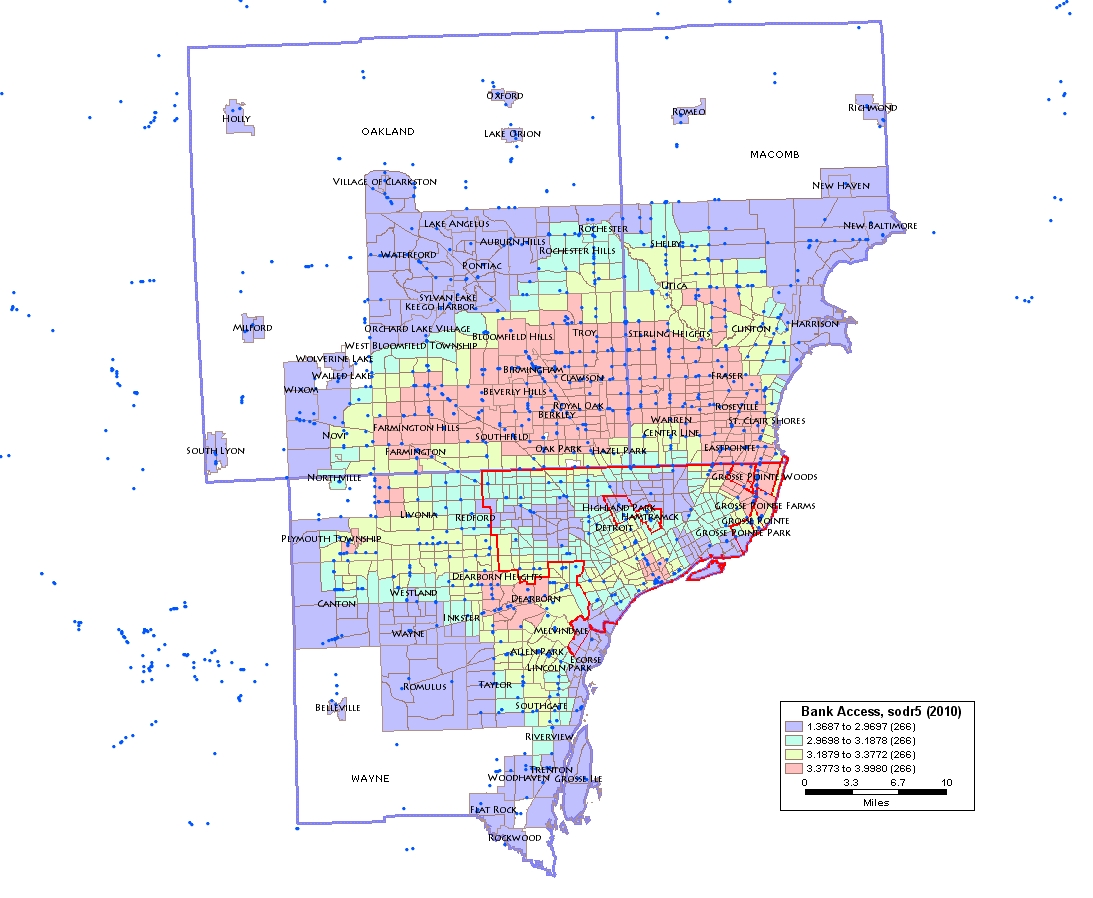 Banks within 5 Miles of the Center of Macomb, Oakland and Wayne Counties, 2010