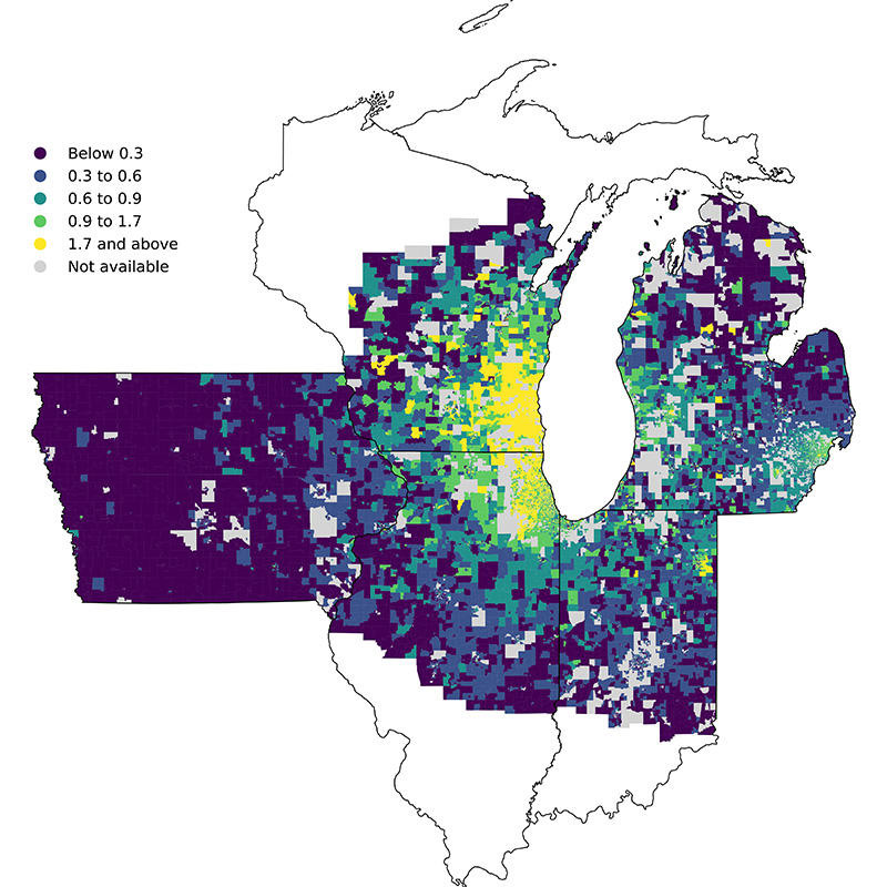 Figure 1 is a map of the Seventh District that plots the ratio of bank branch access for each Seventh District census block group to average branch access in the Seventh District in 2024. The legend displays the ranges for census block groups’ access ratios; areas with higher relative access to bank branches are in yellow (i.e., those with branch access ratios of 1.7 and above), while areas with lower relative access are in purple and blue (i.e., those with branch access ratios below 0.3 and 0.3 to 0.6, respectively). Notably, relatively urban areas around Chicago and Milwaukee show higher access ratios, while relatively rural areas in Iowa show lower access ratios.